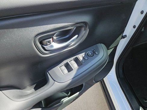 New 2026 Honda HR-V LX image 14