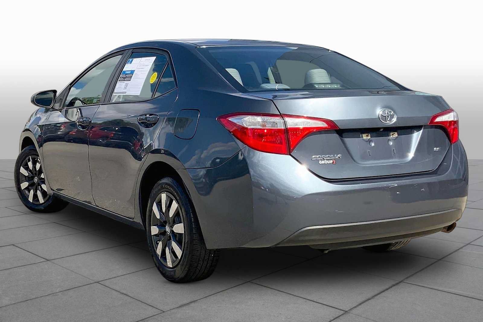 Used 2016 Toyota Corolla LE FWD image 10