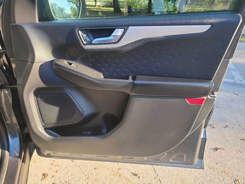 Used 2020 Ford Escape SEL image 37