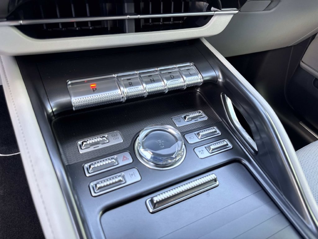 New 2026 Lincoln Nautilus Premier w/ Equipment Group 102A AWD/4WD image 29