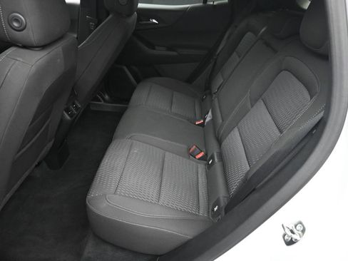 Used 2025 Chevrolet Equinox LT AWD/4WD image 12