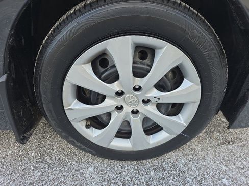 Used 2023 Toyota Corolla LE image 13