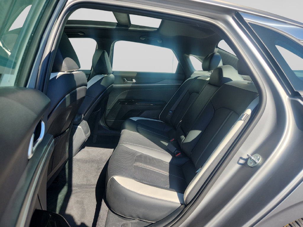 Certified 2025 Kia K5 GT-Line w/ GT-Line Premium Package AWD/4WD image 15
