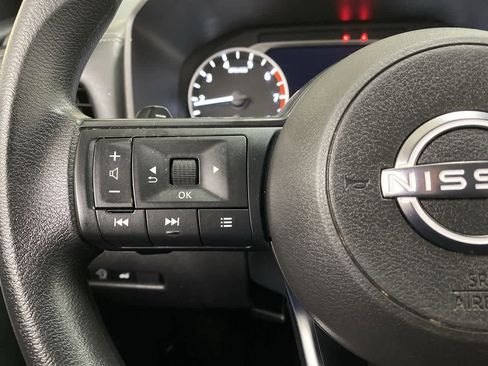 Used 2024 Nissan Rogue SV image 21