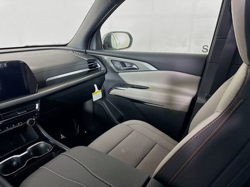 New 2026 Chevrolet Traverse LT image 25