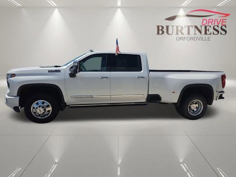 Certified 2024 Chevrolet Silverado 3500 High Country w/ High Country Premium Package AWD/4WD image 5