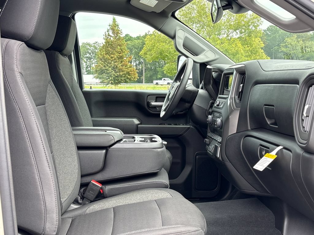 New 2026 Chevrolet Silverado 2500 Custom w/ Custom Value Package AWD/4WD image 18