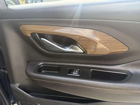 Used 2020 GMC Terrain SLE image 47