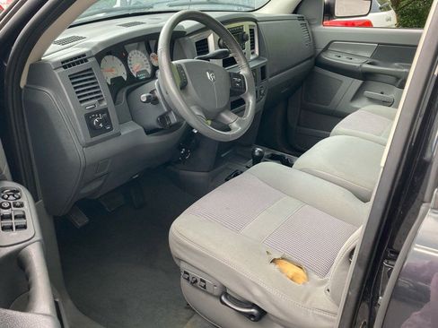 Used 2007 Dodge Ram 2500 Truck SLT image 9