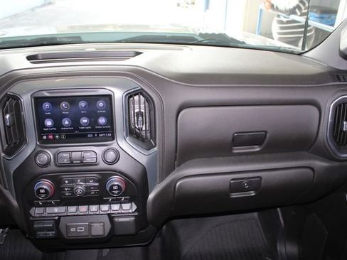 Used 2023 Chevrolet Silverado 2500 LT image 27