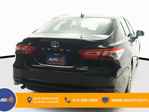 Used 2020 Toyota Camry LE FWD image 10