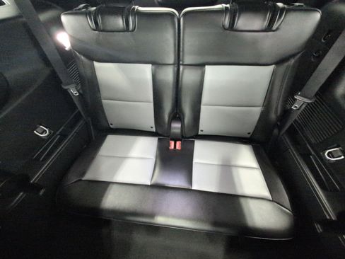 Used 2024 Ford Explorer XLT w/ Equipment Group 202A AWD/4WD image 25