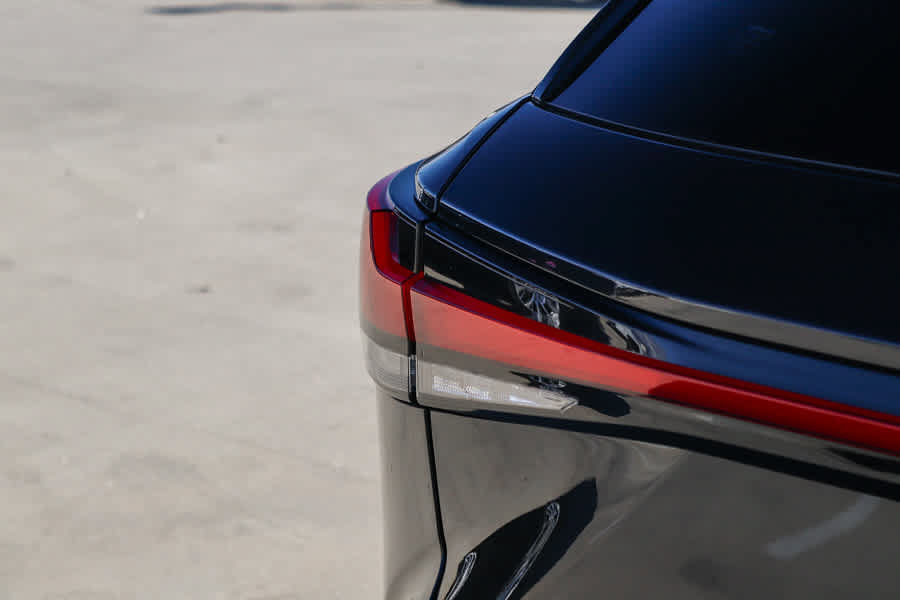 Certified 2023 Lexus RX 350 Premium Plus w/ Cold Area Package FWD image 13