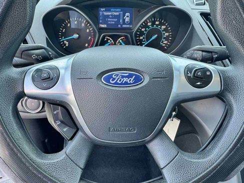 Used 2015 Ford Escape SE FWD image 40