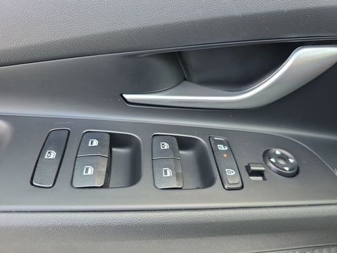 Certified 2025 Hyundai Elantra Blue image 37