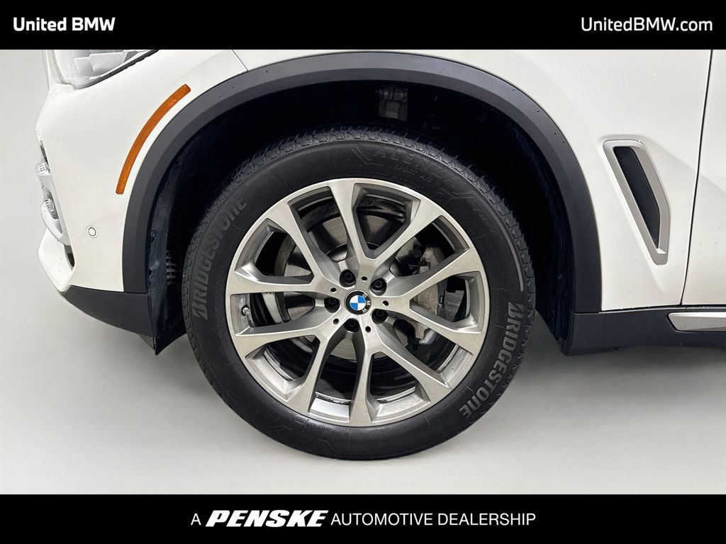 Used 2021 BMW X5 xDrive40i w/ Premium Package 2 AWD/4WD image 9