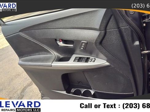 Used 2013 Toyota Venza XLE AWD/4WD image 25