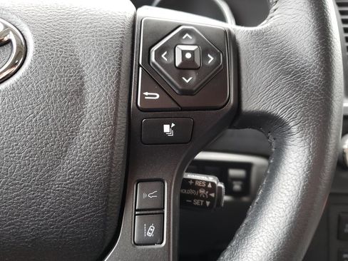 Used 2022 Toyota Sequoia Platinum image 22