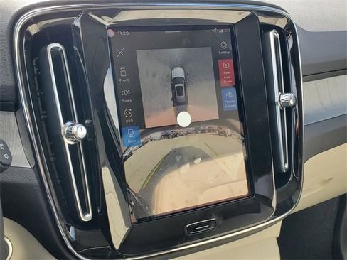 New 2026 Volvo XC40 B5 Ultra w/ Protection Package Premier image 22