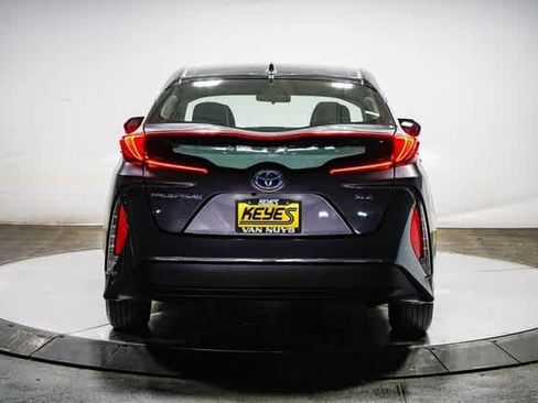 Certified 2022 Toyota Prius Prime XLE image 3