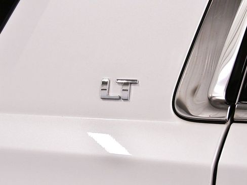 Used 2019 Chevrolet Tahoe LT image 10