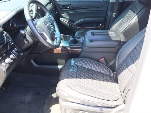 Used 2015 GMC Yukon SLT w/ Open Road Package AWD/4WD image 10