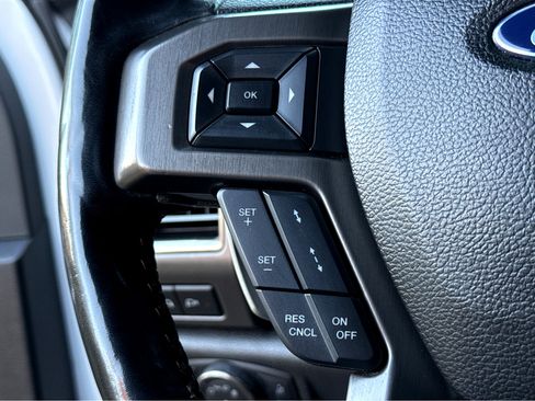 Used 2018 Ford F150 Raptor w/ Equipment Group 802A Luxury image 12