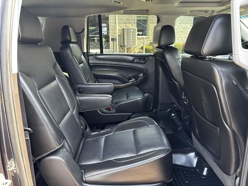 Used 2016 Chevrolet Suburban LTZ AWD/4WD image 22