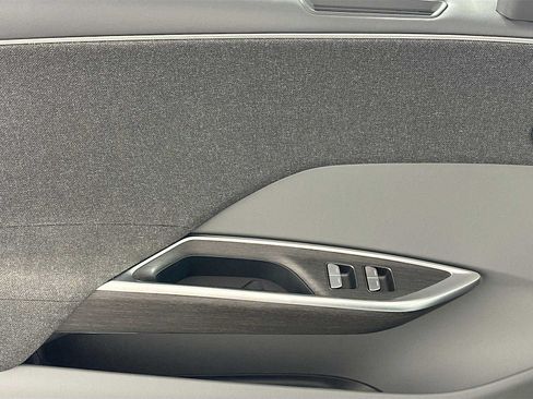 Used 2025 Lucid Air Pure RWD image 16