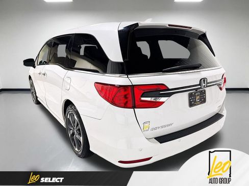 Used 2024 Honda Odyssey Elite image 9