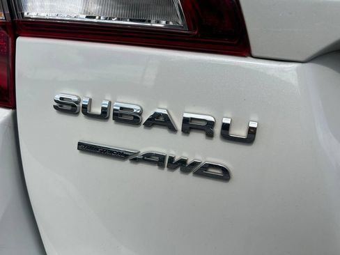 Used 2016 Subaru Outback 2.5i Premium AWD/4WD image 9