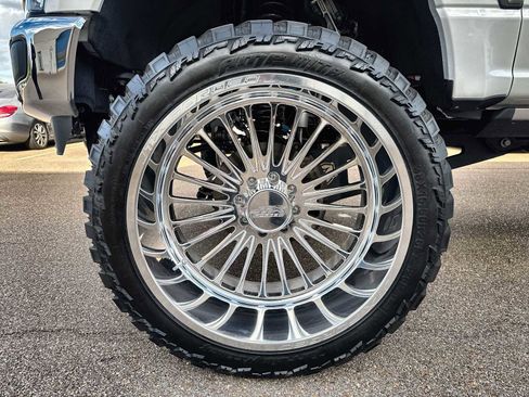 Used 2025 Ford F350 King Ranch w/ Chrome Package image 12