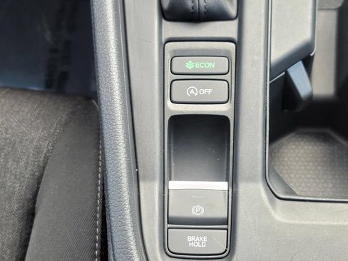 Used 2025 Honda Accord SE image 30