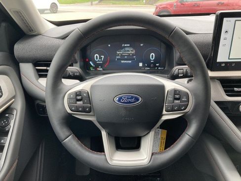 New 2026 Ford Explorer Active w/ Active Comfort Package AWD/4WD image 10