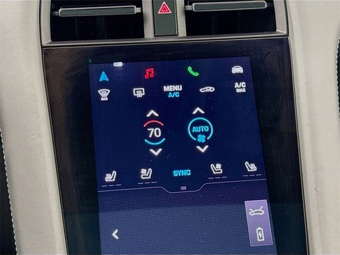 Used 2023 Porsche Taycan 4S image 22