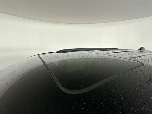 Certified 2023 Jeep Grand Cherokee Laredo w/ Luxury Tech Group I image 33