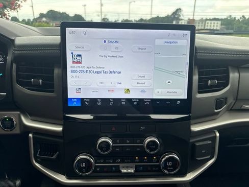 Used 2023 Ford Expedition XLT RWD image 21