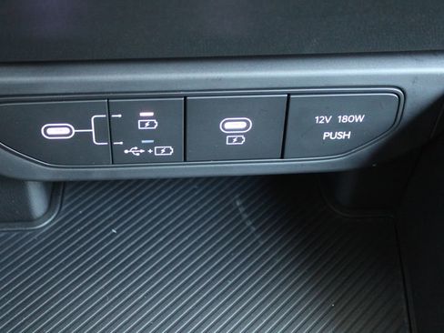 New 2025 Kia K4 EX image 32