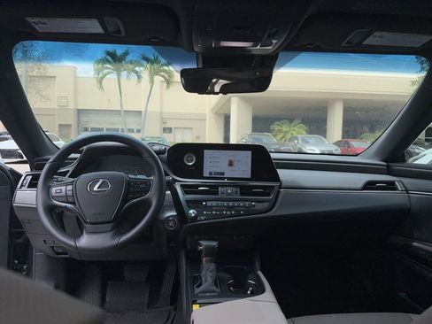 Used 2025 Lexus ES 350 w/ Premium Package FWD image 22