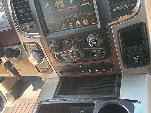 Used 2014 RAM 1500 Laramie AWD/4WD image 38