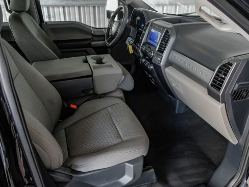 Used 2022 Ford F350 XLT w/ XLT Premium Package image 12