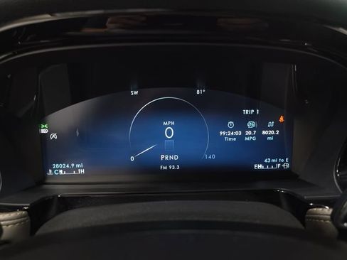 Certified 2023 Lincoln Corsair AWD w/ Equipment Group 101A image 16