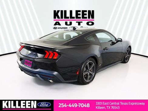 Used 2024 Ford Mustang Premium image 8