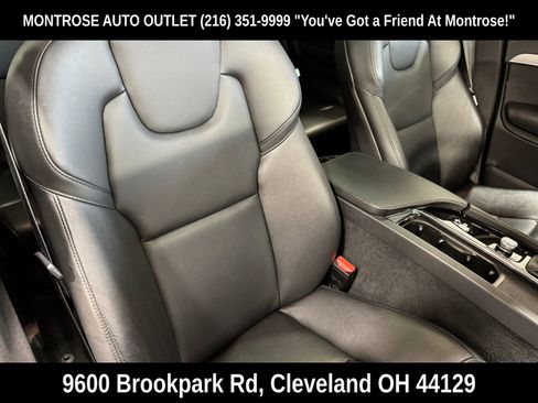 Used 2022 Volvo XC90 T5 Momentum image 50