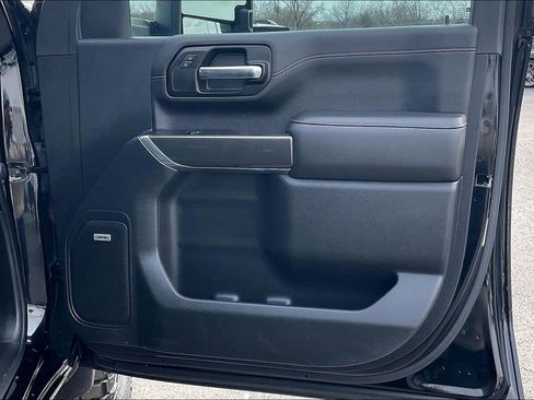 Used 2020 GMC Sierra 3500 AT4 w/ AT4 Premium Package image 31