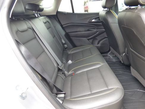 Used 2024 Chevrolet Trax ACTIV w/ Sunroof Package FWD image 14