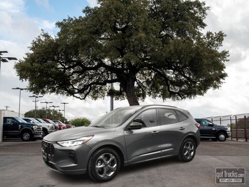 Used 2023 Ford Escape ST-Line w/ Tech Pack #1 image 1