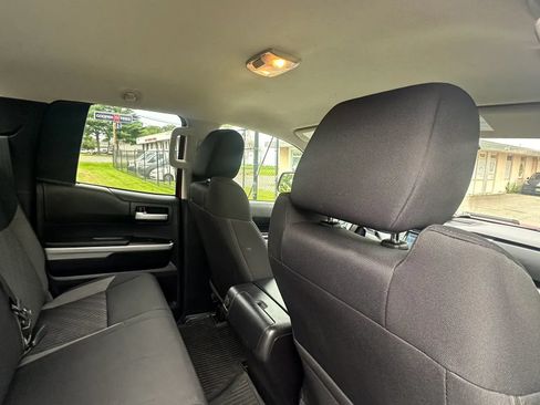 Used 2016 Toyota Tundra SR5 w/ TRD Off Road Package AWD/4WD image 31