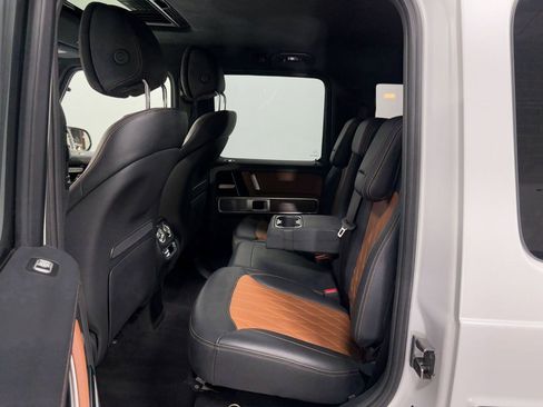 Used 2022 Mercedes-Benz G 550 image 25