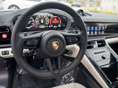 New 2026 Porsche Panamera image 12